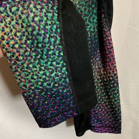 Nike Pro HyperCool Multi-Colour Dotted Mesh Cropped Leggings - Picture 4 of 7
